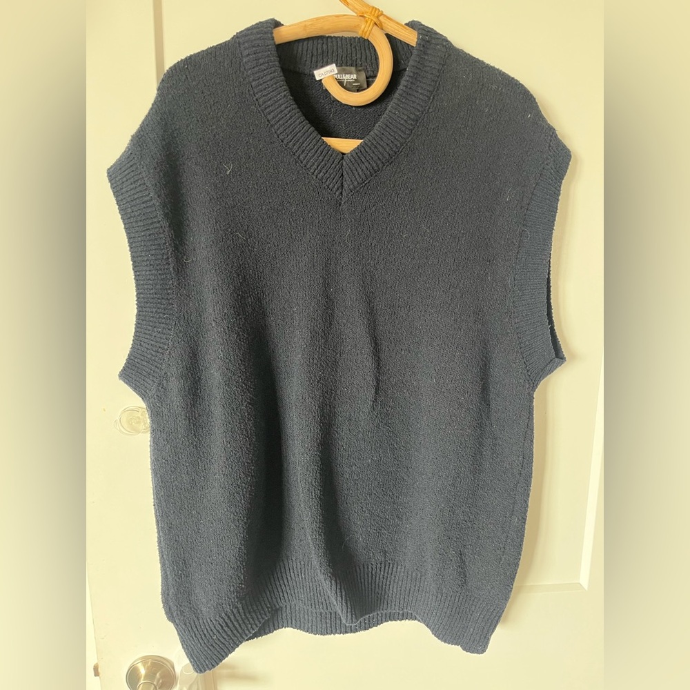 NWOT PULL & BEAR NAVY VEST